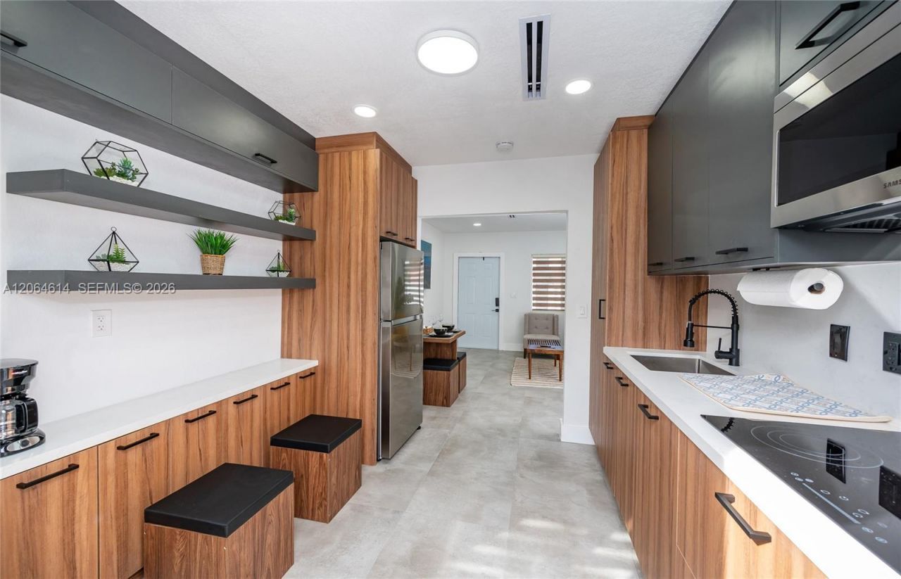 5505 NW 5th Ct, Unit 5507, Miami, FL 33127 Photo