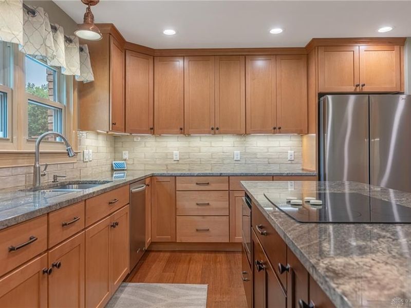 2400 Hickory Bark Drive, Washington Township, OH 45458 Photo 7