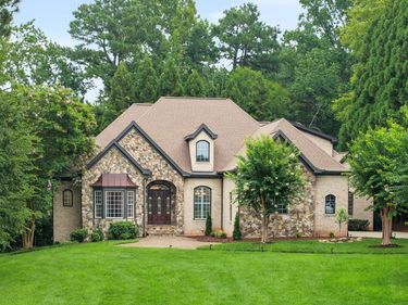 6116 Crescent Knoll Drive, Raleigh, NC 27614