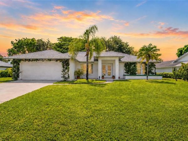 162 Westwood DR, NAPLES, FL 34110