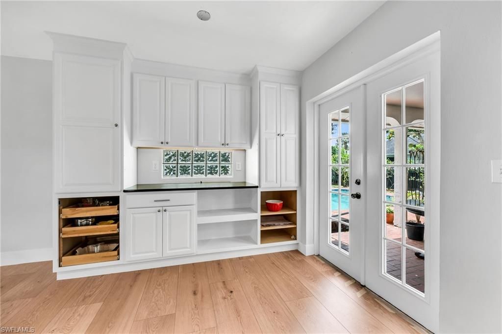 162 Westwood Dr, Naples, FL 34110 Photo