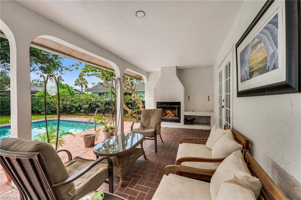 162 Westwood Dr, Naples, FL 34110 Photo