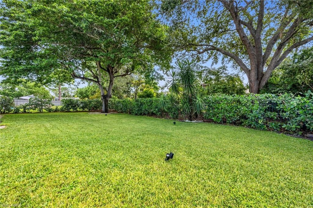 162 Westwood Dr, Naples, FL 34110 Photo