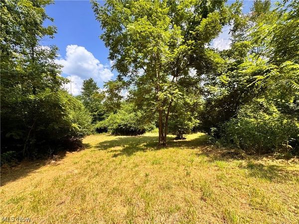 1066 Solar Road NE, Carrollton, OH 44615