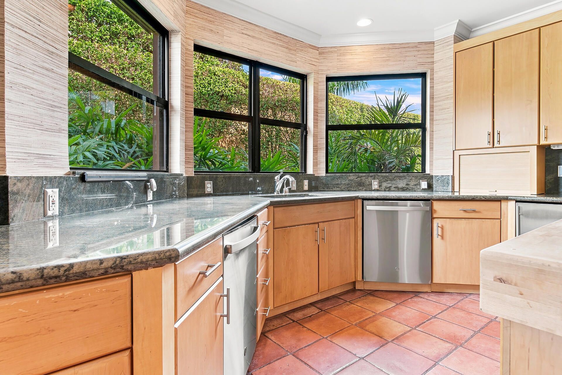 245 Brazilian Avenue, Palm Beach, FL 33480 Photo