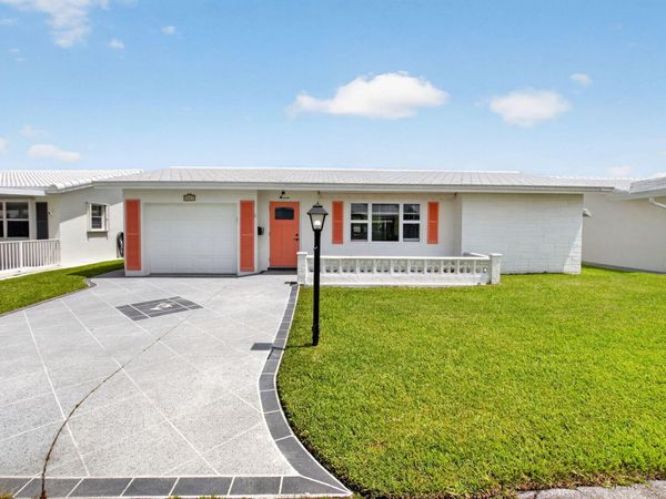 2081 SW 13th Terrace, Boynton Beach, FL 33426