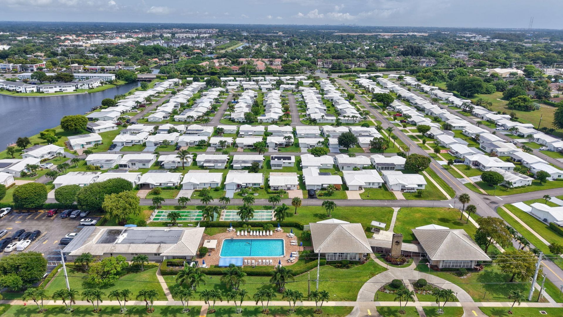2081 SW 13th Terrace, Boynton Beach, FL 33426 Photo