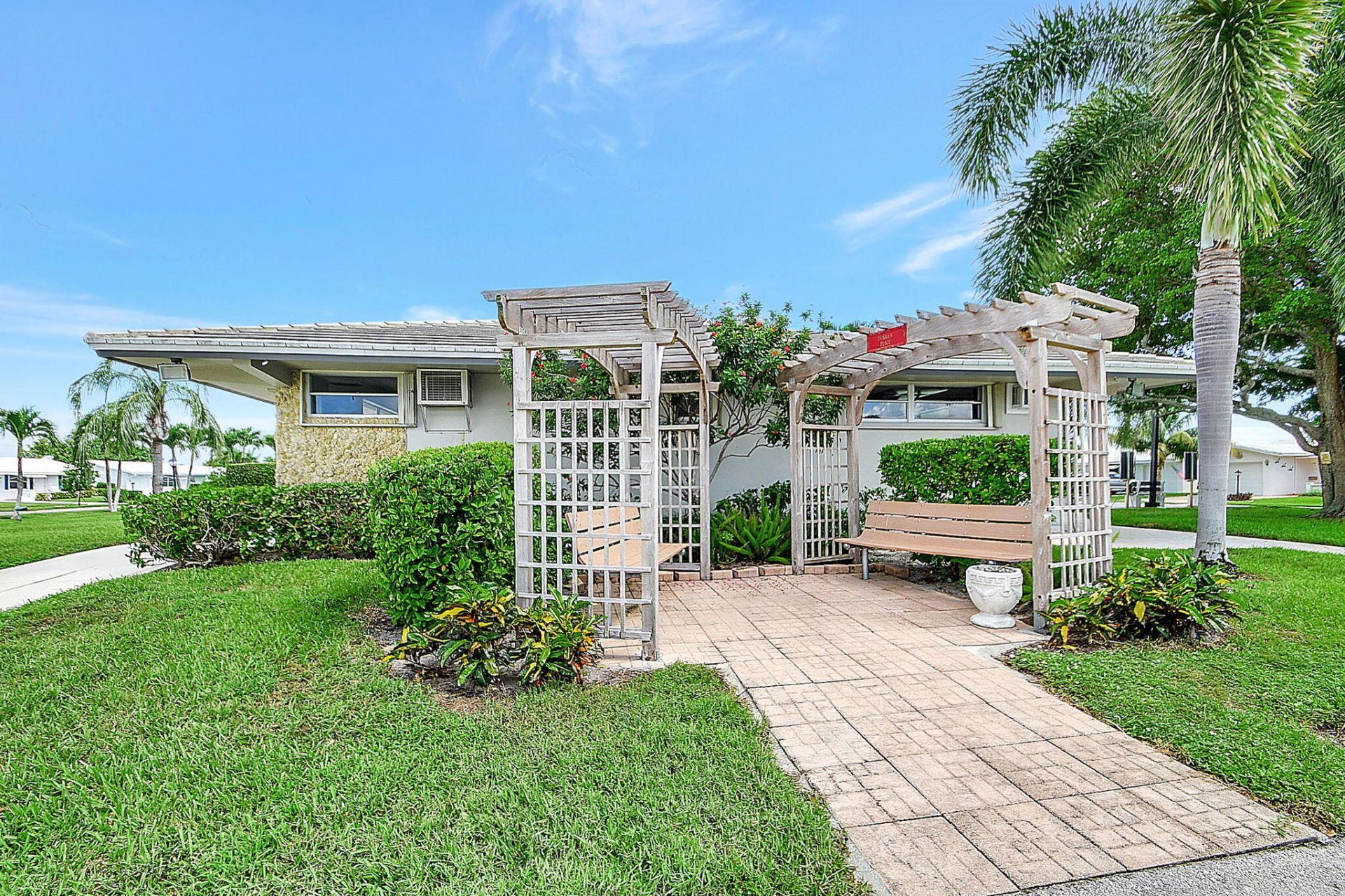 2081 SW 13th Terrace, Boynton Beach, FL 33426 Photo