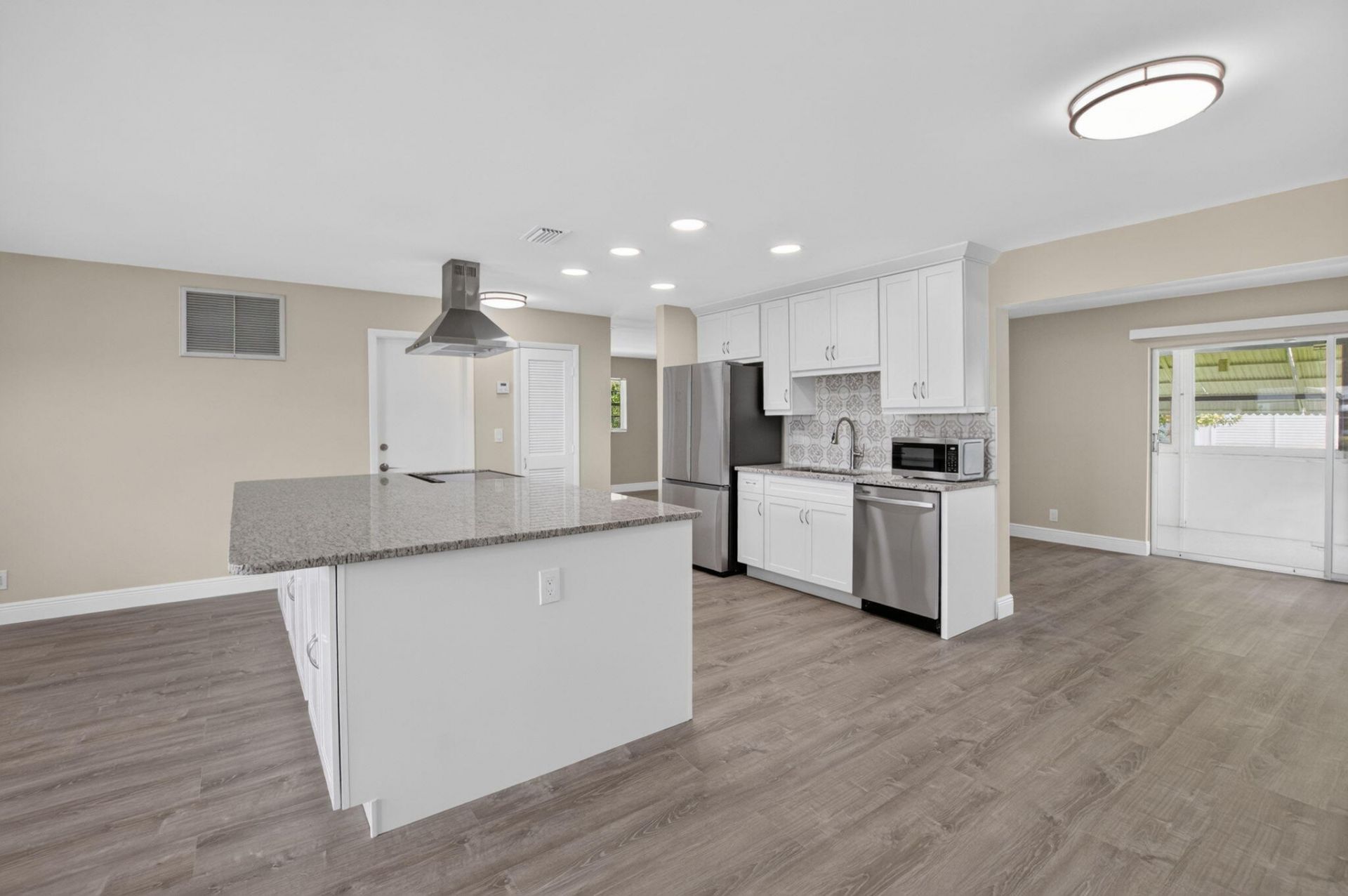 2081 SW 13th Terrace, Boynton Beach, FL 33426 Photo