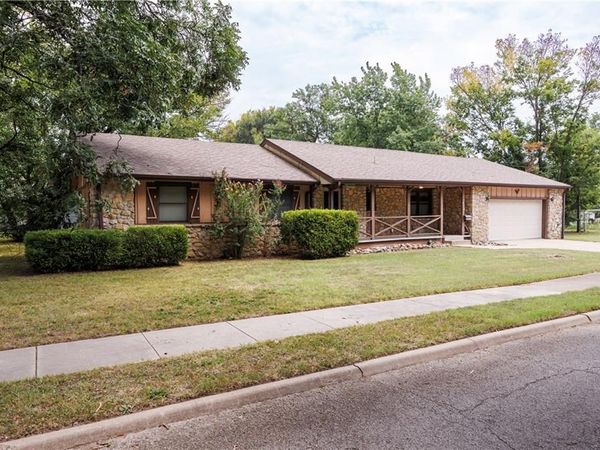 624 N 15th Street, Independence, KS 67301