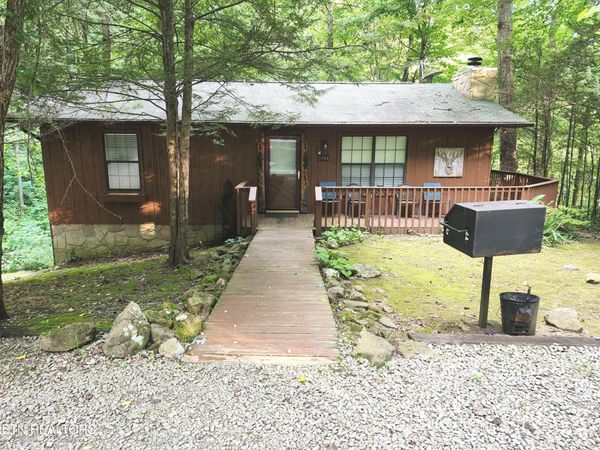 1944 Anderson Way, Sevierville, TN 37876