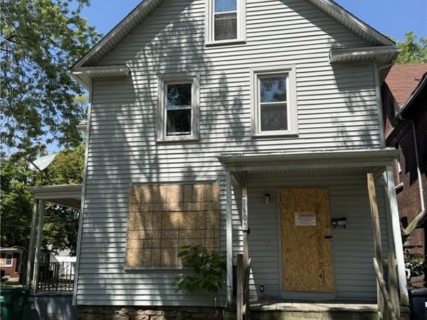 1600 Cleveland Avenue, Niagara Falls, NY 14305