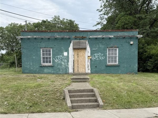 2637 Main Street, Niagara Falls, NY 14305
