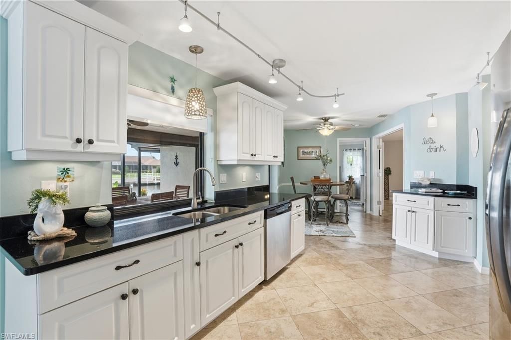 3221 SE 10th Ave, Cape Coral, FL 33904 Photo