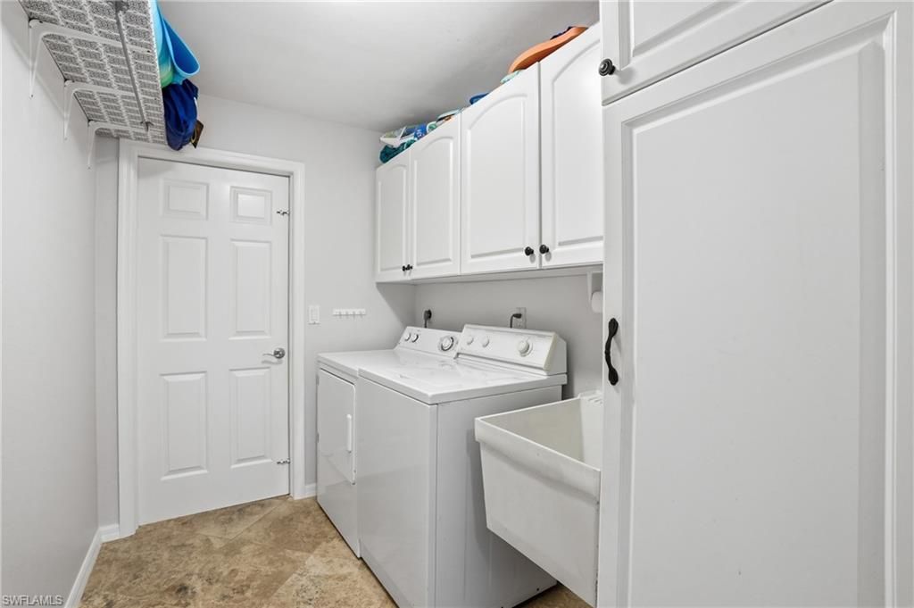 3221 SE 10th Ave, Cape Coral, FL 33904 Photo
