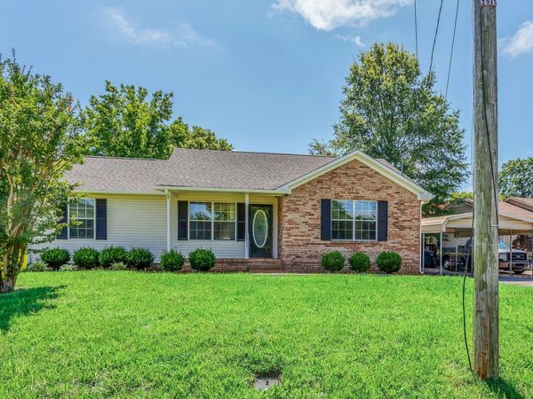2915 Campbellsville Pike , Columbia, TN 38401