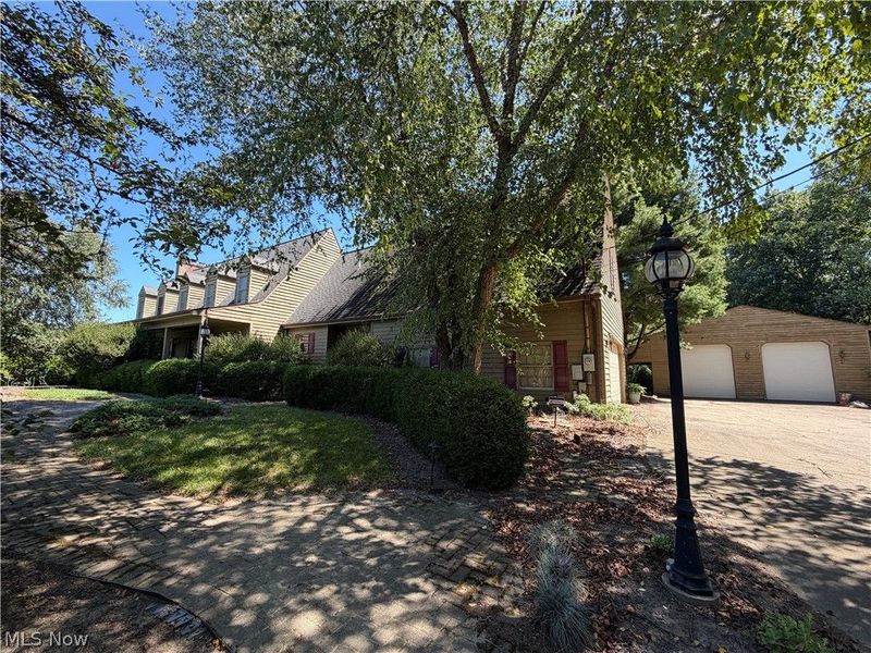 1406 Henn Hyde Road NE, Warren, OH 44484 Photo 5