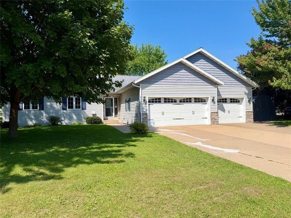 1432 Perry Street, Chippewa Falls, WI 54729