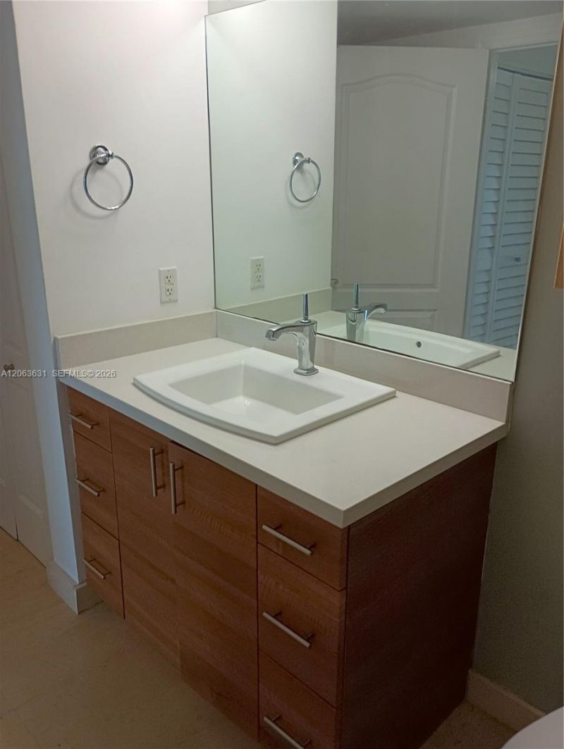 2101 N Brickell Ave, Unit 2504, Miami, FL 33129 Photo