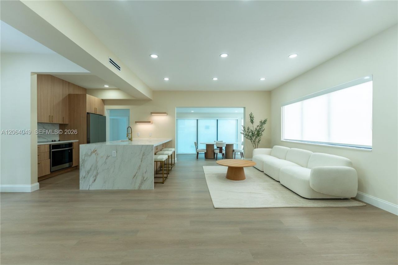 4144 Alton Rd , Unit 4144, Miami Beach, FL 33140 Photo