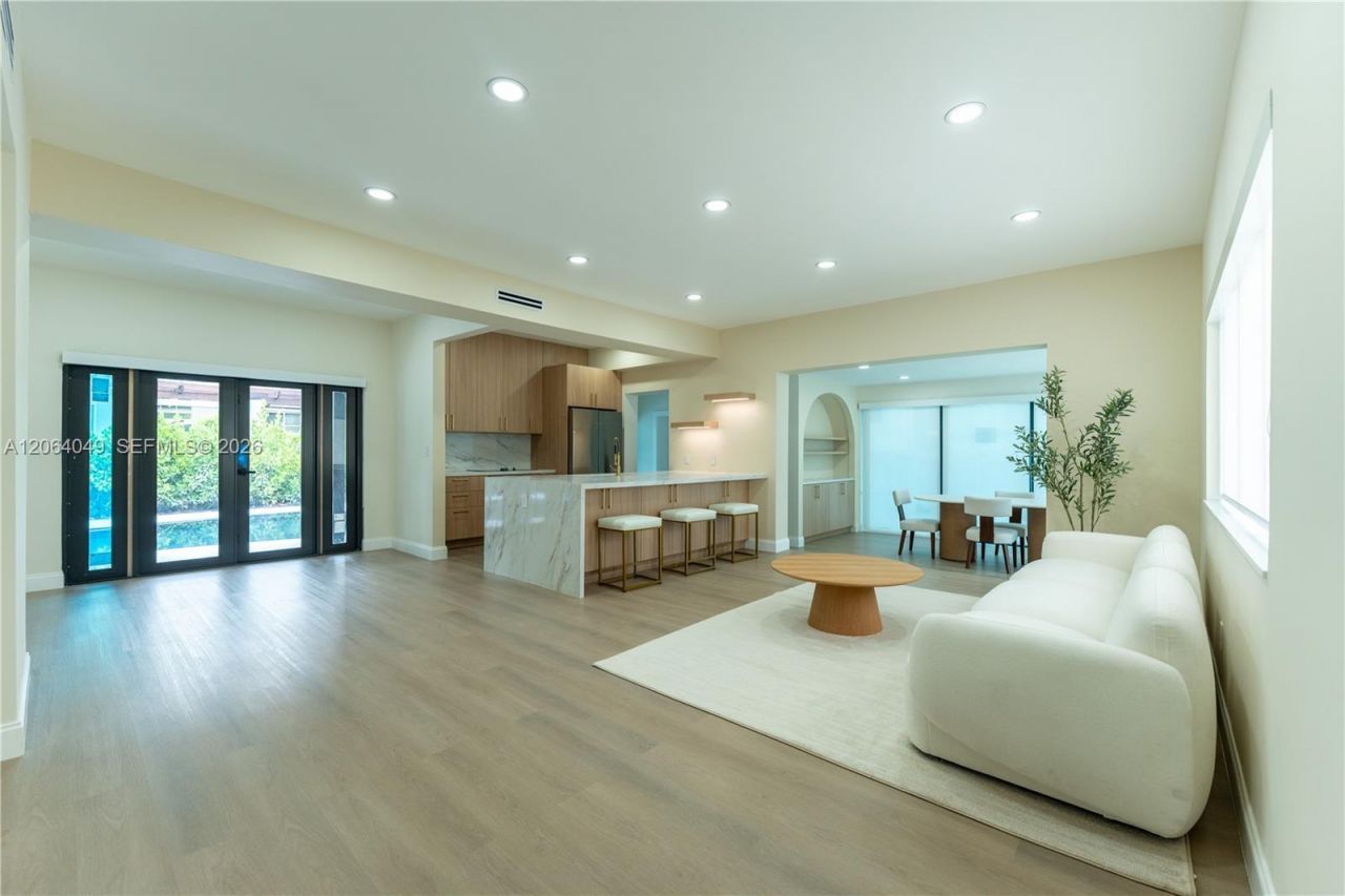 4144 Alton Rd , Unit 4144, Miami Beach, FL 33140 Photo