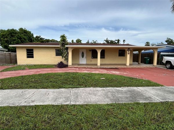 19710 NW 51st Ave , Miami Gardens, FL 33055