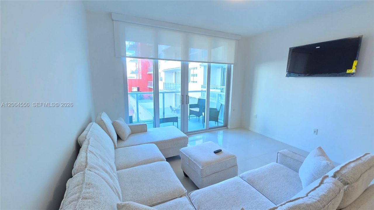 7825 NW 107th Ave, Unit 318, Doral, FL 33178 Photo