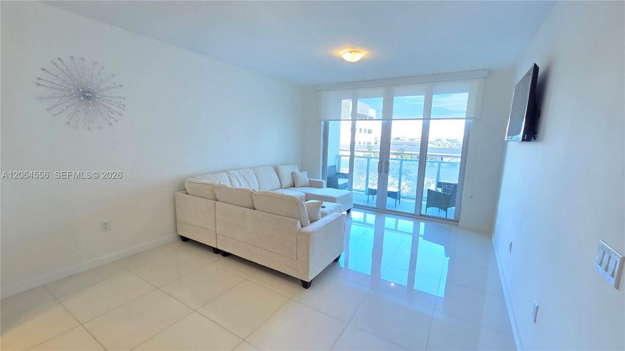 7825 NW 107th Ave, Unit 318, Doral, FL 33178 Photo