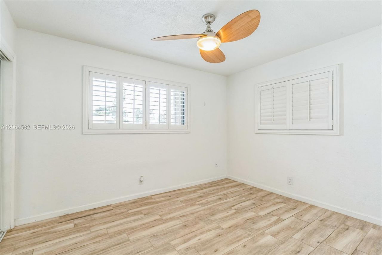 6931 SW 2nd St , Pembroke Pines, FL 33023 Photo