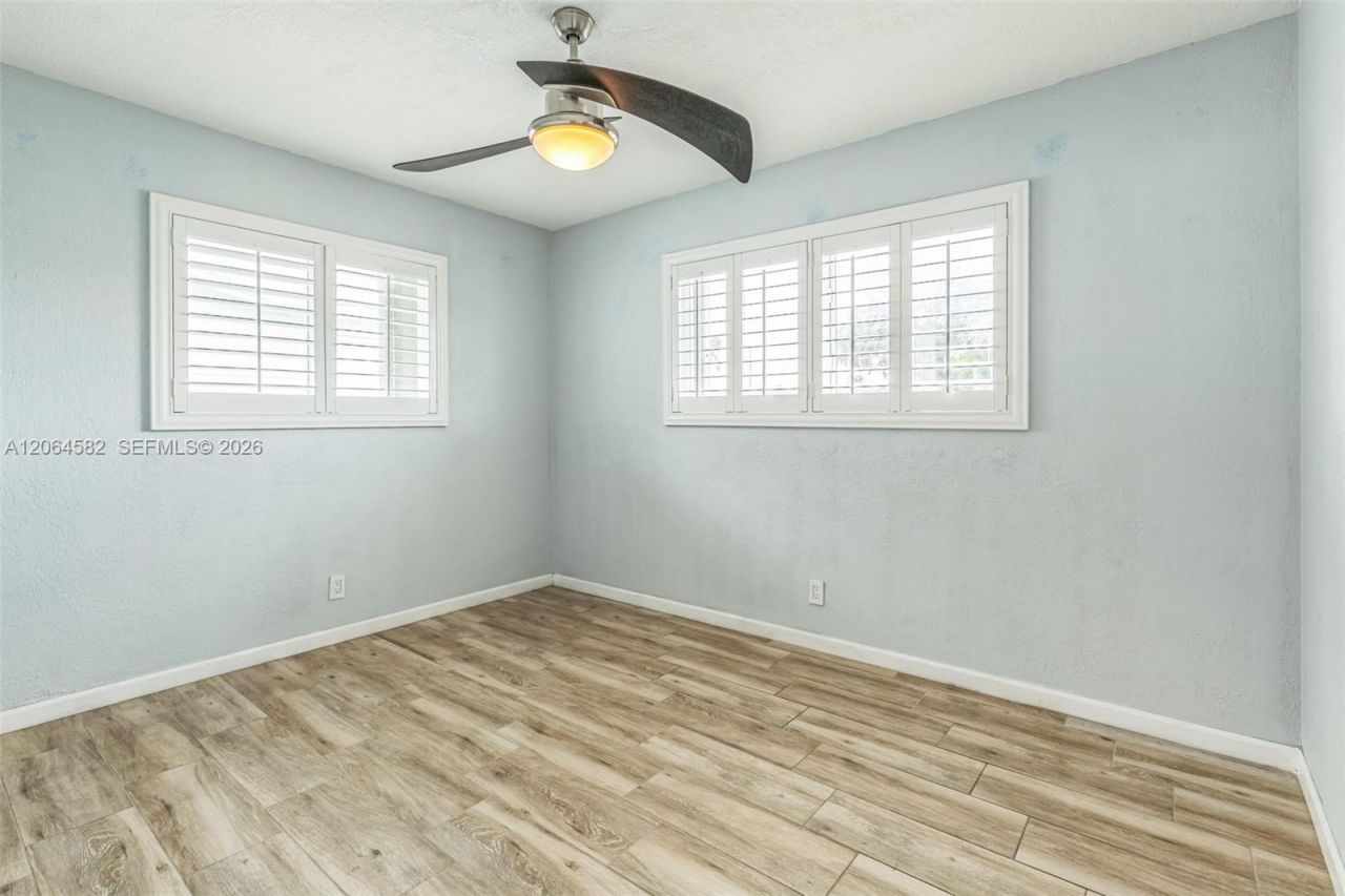 6931 SW 2nd St , Pembroke Pines, FL 33023 Photo