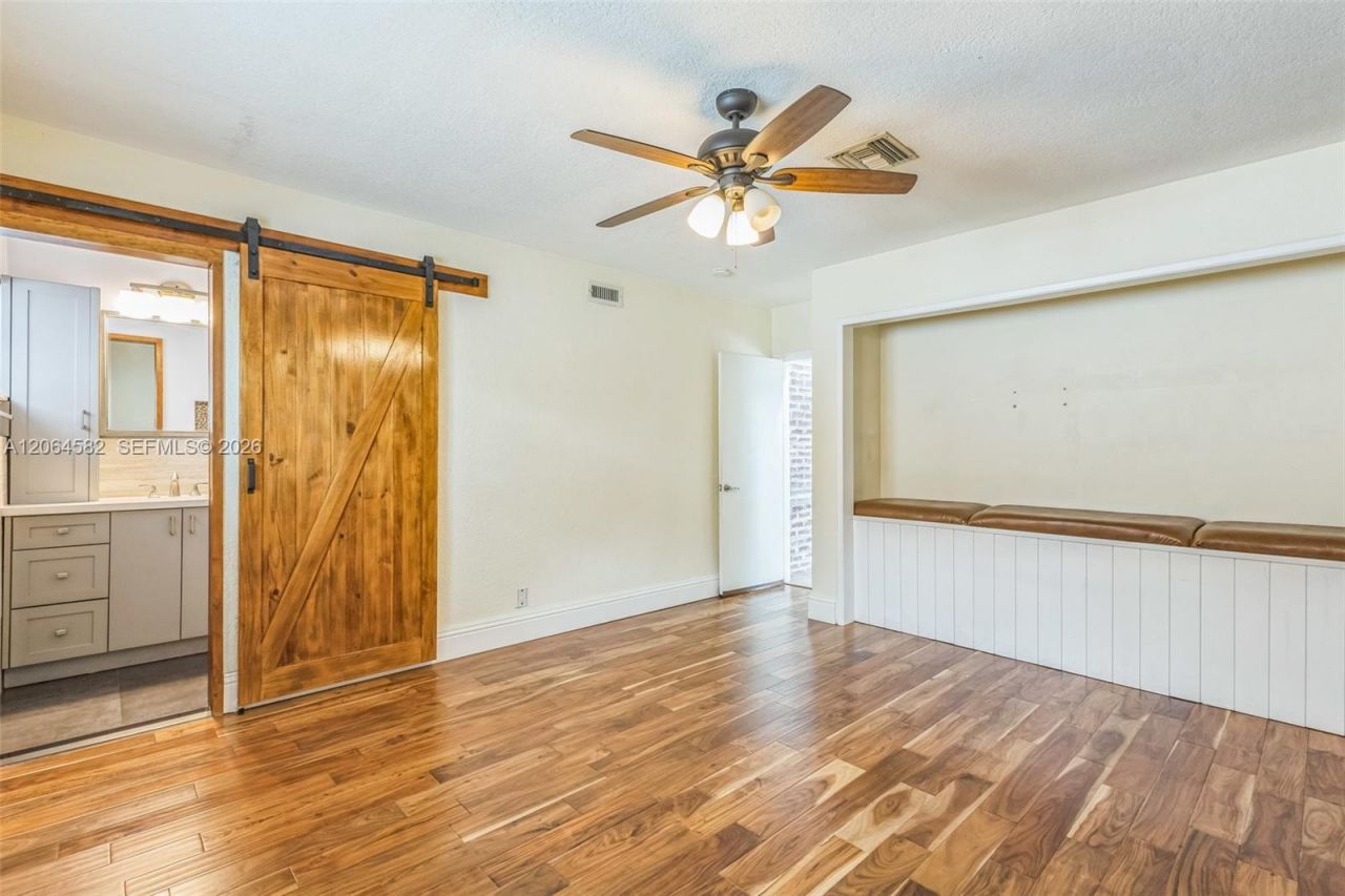 6931 SW 2nd St , Pembroke Pines, FL 33023 Photo