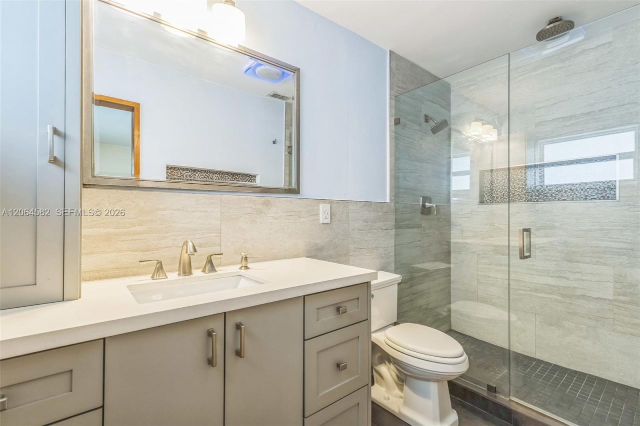 6931 SW 2nd St , Pembroke Pines, FL 33023 Photo