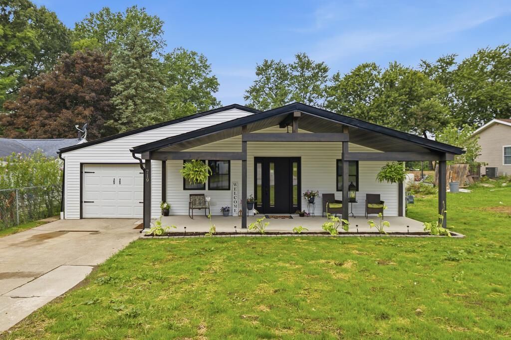 719 Fairfax Ave., Mansfield, OH 44906 Main Photo