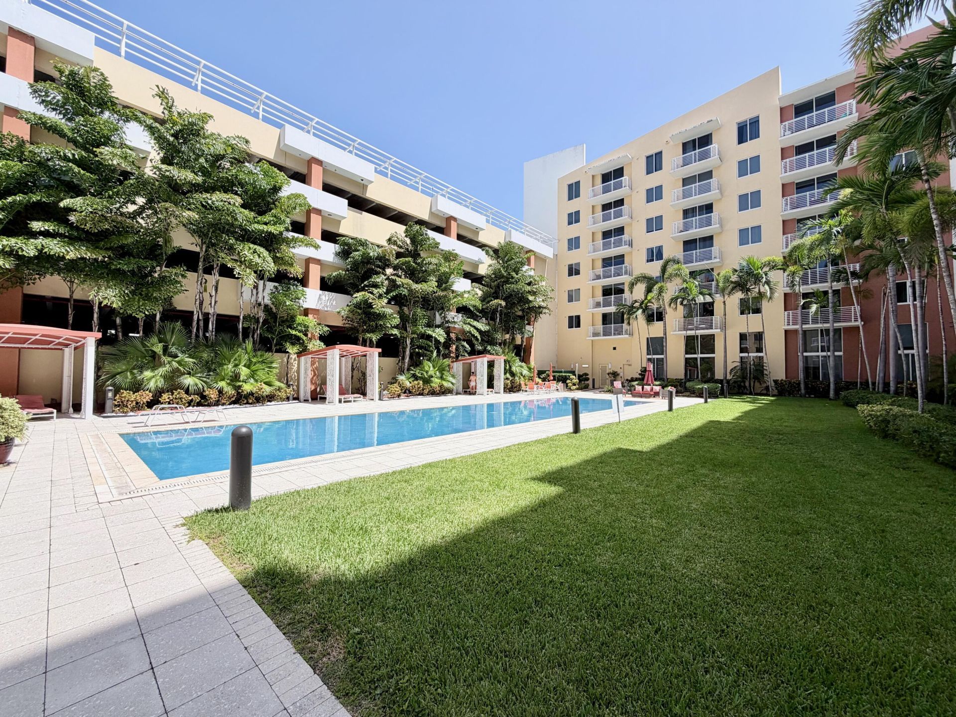 2775 NE 187th Street, Unit 505, Miami, FL 33180 Photo