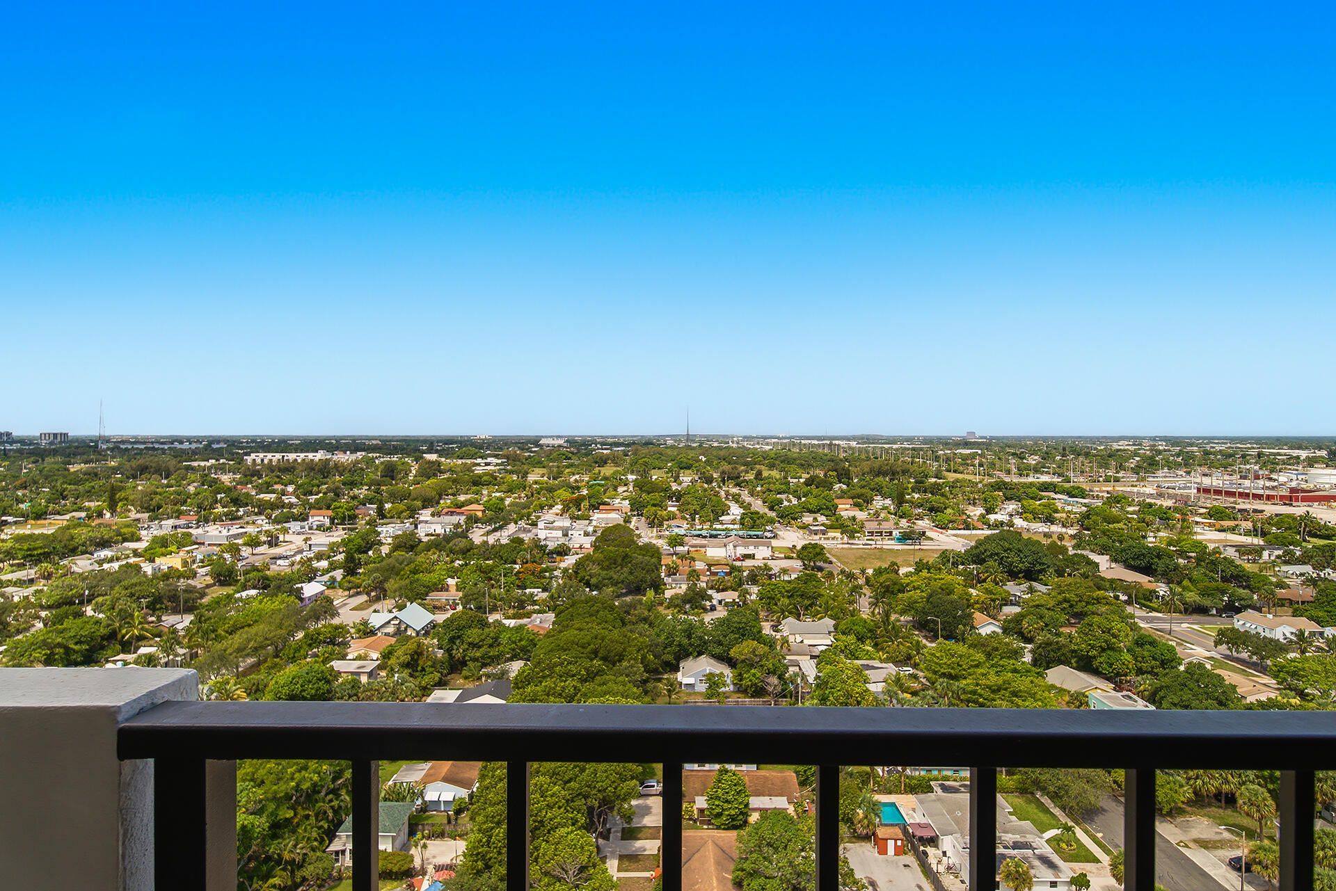 5600 N Flagler Drive, Unit 2202, West Palm Beach, FL 33407 Photo