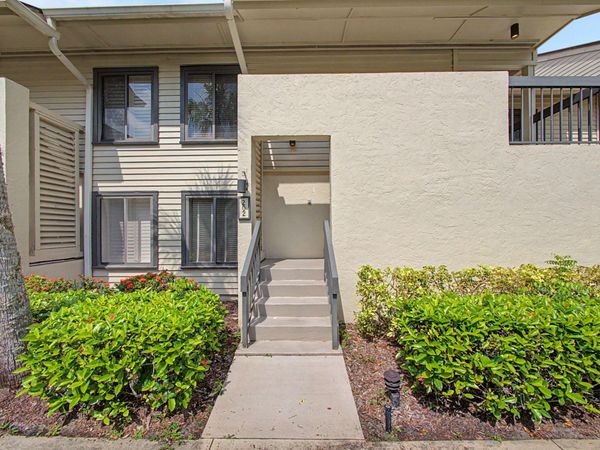 5132 SE CLUB Way, Unit 202, Stuart, FL 34997