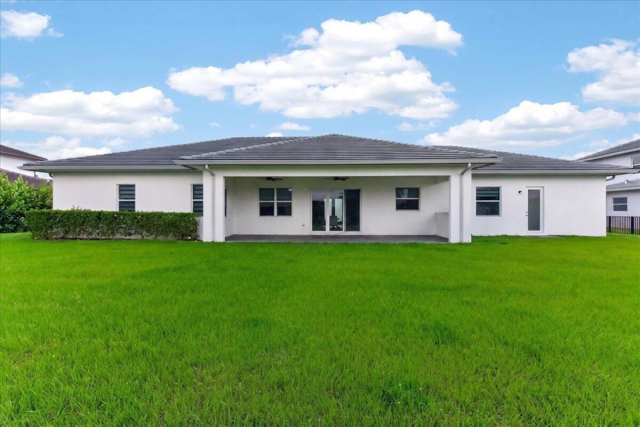 2010 Meadows Drive, Davie, FL 33324 Photo