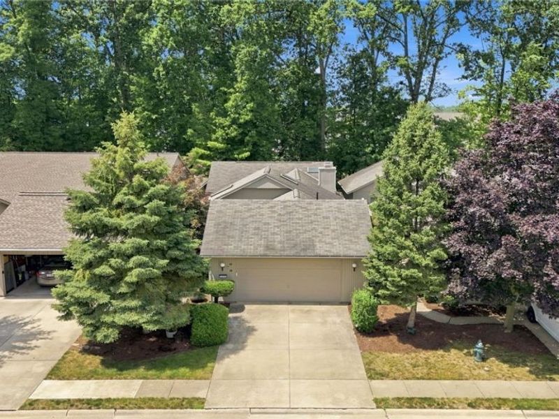 12380 Kronos Court, Strongsville, OH 44149 Photo 1