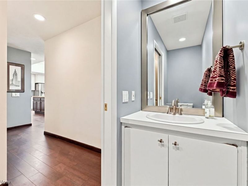 12380 Kronos Court, Strongsville, OH 44149 Photo 7