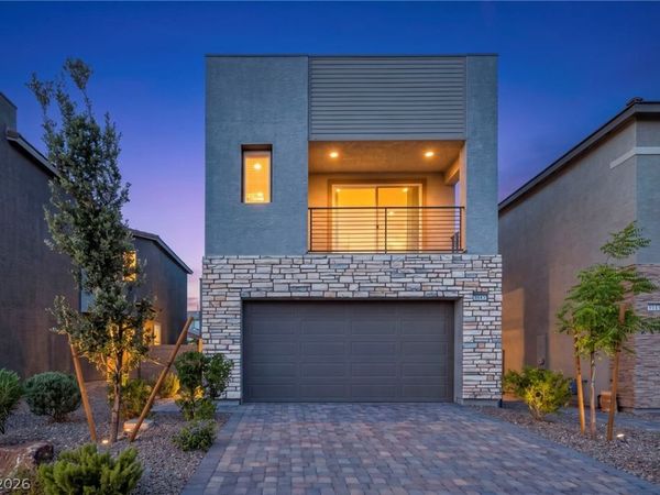 8843 Roadrunner Ravine Street, Las Vegas, NV 89166
