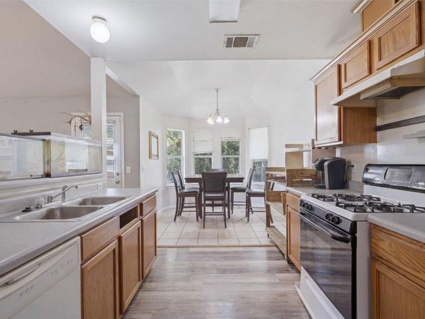 218 Juniper ST, Georgetown, TX 78626