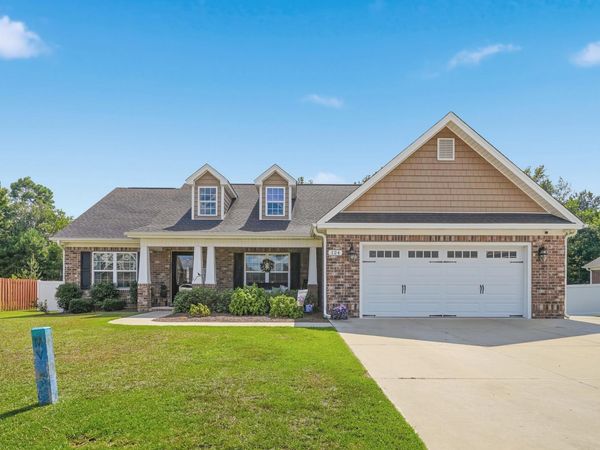 124 Old English Rd. , Galivants Ferry, SC 29544