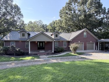 1549 Capp Springs Road, Benton, KY 42025