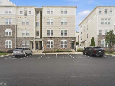 24682 BYRNE MEADOW SQUARE, Unit 5-104, ALDIE, VA 20105