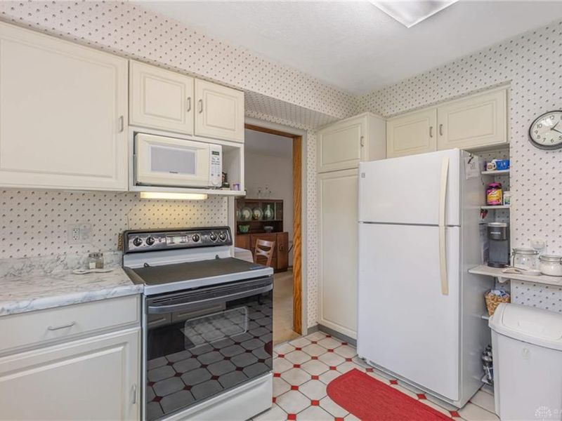 854 Ironwood Circle, West Carrollton, OH 45449 Photo 9