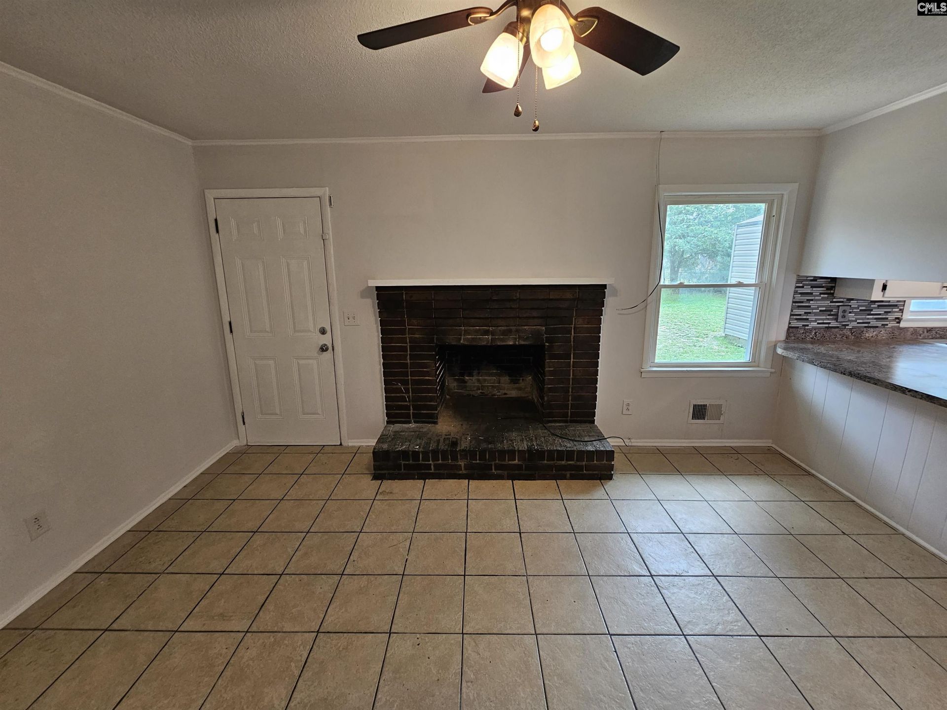8220 Hunt Club Road  Photo 13