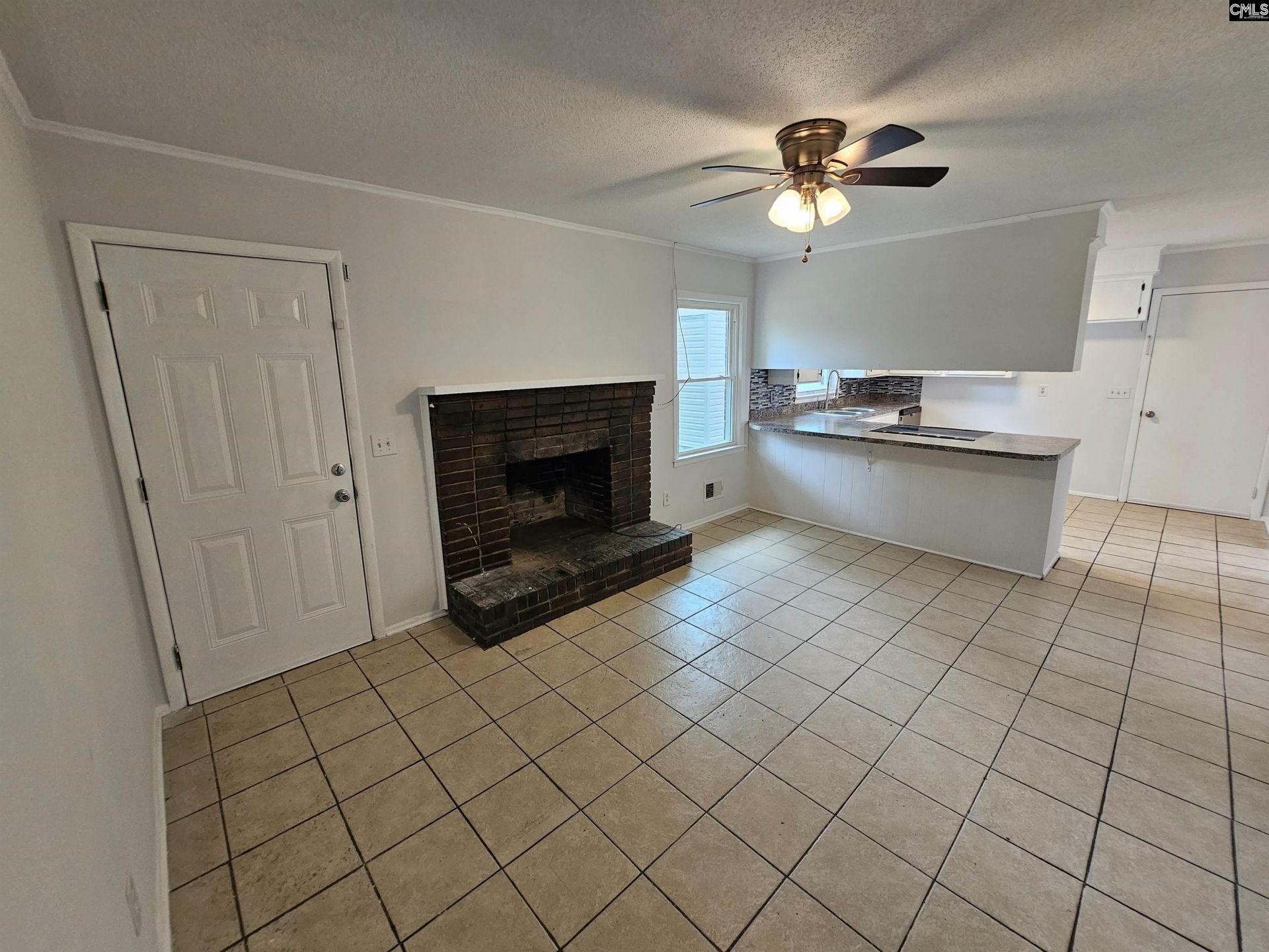 8220 Hunt Club Road  Photo 14