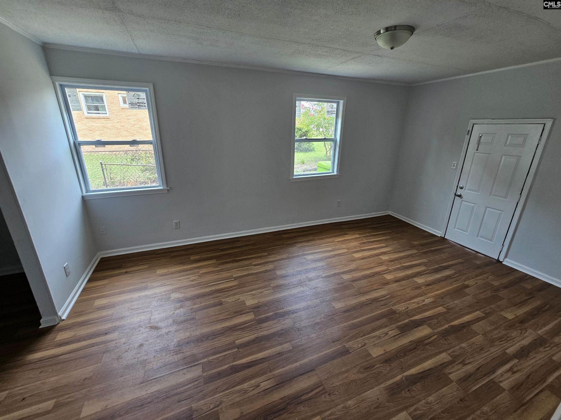 8220 Hunt Club Road  Photo 21