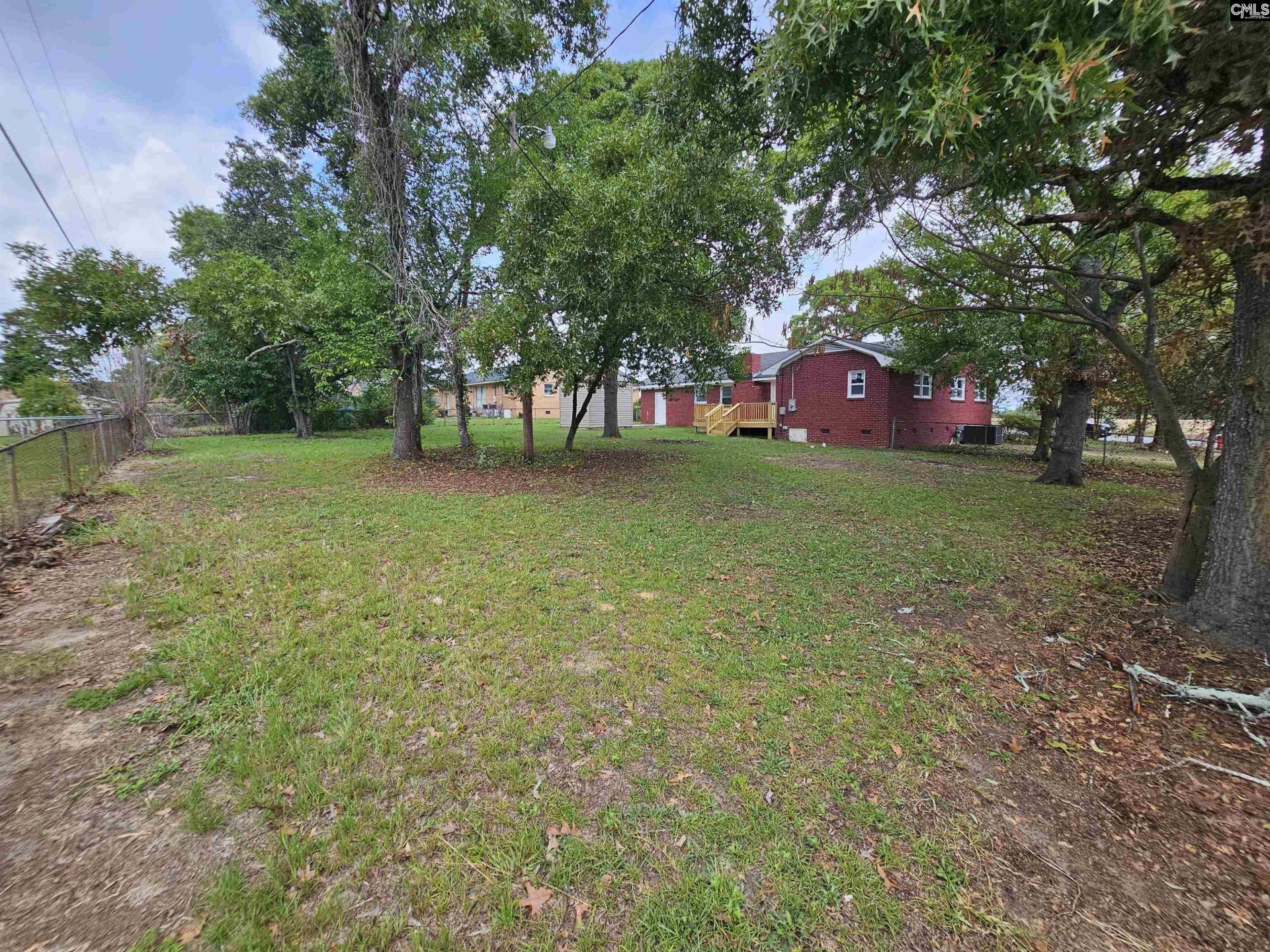 8220 Hunt Club Road  Photo 29
