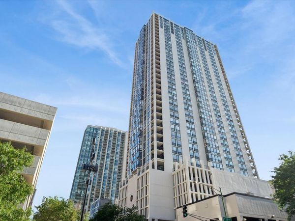 1122 N Clark Street , Unit 2108, Chicago, IL 60610